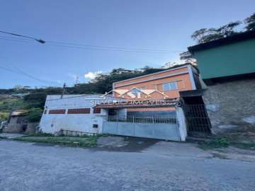 Casa à venda em Itaipava, Petrópolis - RJ