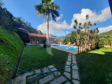 Casa à venda em Itaipava, Petrópolis - RJ