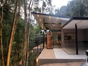 Casa à venda em Araras, Petrópolis - RJ