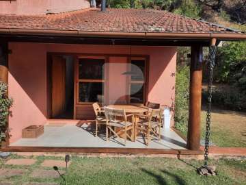 Flat à venda em Araras, Petrópolis - RJ