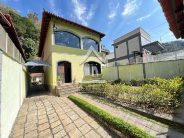 Casa à venda em Corrêas, Petrópolis - RJ