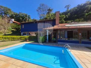Casa à venda em Itaipava, Petrópolis - RJ