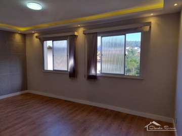 Apartamento à venda em São Sebastião, Petrópolis - RJ