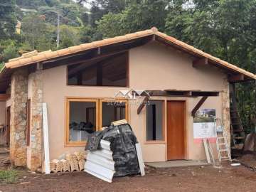 Casa à venda em Itaipava, Petrópolis - RJ