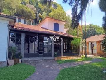 Casa à venda em Valparaíso, Petrópolis - RJ