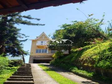 Casa à venda em Retiro, Petrópolis - RJ