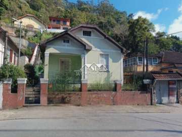 Casa para alugar em Centro, Petrópolis - RJ