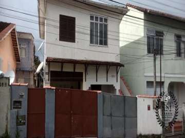 Casa à venda em Castrioto, Petrópolis - RJ