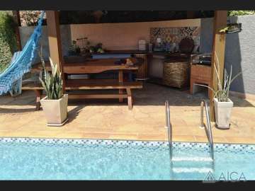 Casa à venda em Itaipava, Petrópolis - RJ