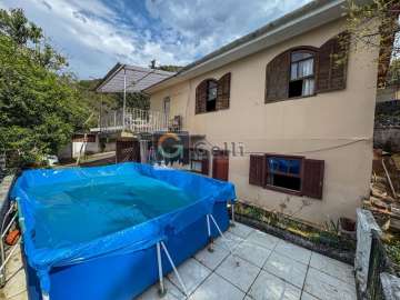 Casa à venda em Bingen, Petrópolis - RJ