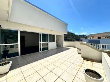 Cobertura à venda em Várzea, Teresópolis - RJ