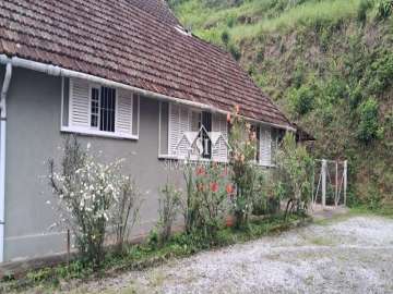 Casa para alugar em Valparaíso, Petrópolis - RJ