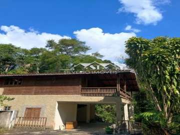 Casa à venda em Araras, Petrópolis - RJ