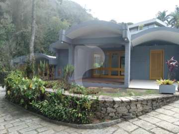 Casa à venda em Itaipava, Petrópolis - RJ