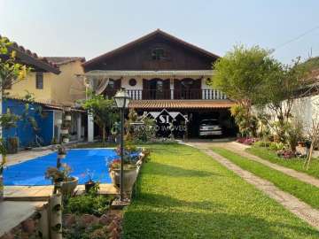 Casa à venda em Nogueira, Petrópolis - RJ