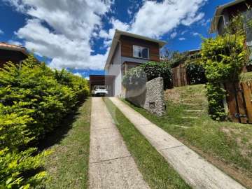 Casa à venda em Bonsucesso, Petrópolis - RJ