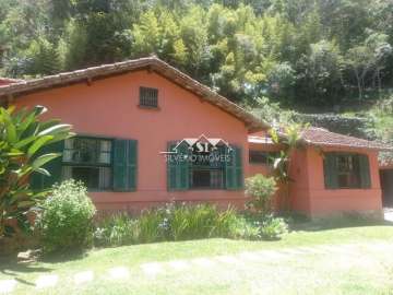 Casa à venda em Itaipava, Petrópolis - RJ