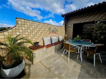 Cobertura à venda em Agriões, Teresópolis - RJ