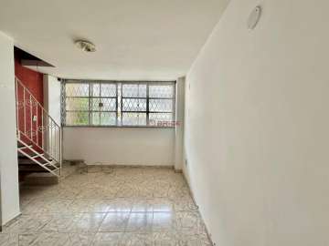 Apartamento à venda em Alto, Teresópolis - RJ