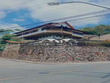 Casa à venda em Valparaíso, Petrópolis - RJ