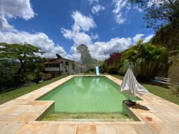 Casa à venda em Itaipava, Petrópolis - RJ