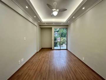 Apartamento à venda em Várzea, Teresópolis - RJ