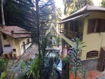Casa à venda em Araras, Petrópolis - RJ