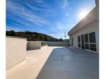 Cobertura à venda em Pimenteiras, Teresópolis - RJ