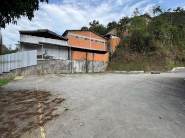 Galpão para alugar em Duarte da Silveira, Petrópolis - RJ