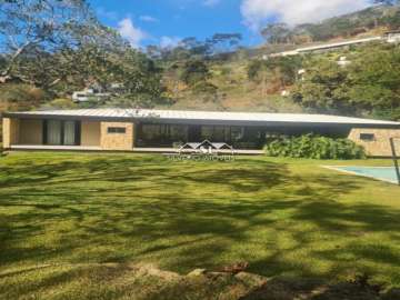 Casa à venda em Itaipava, Petrópolis - RJ