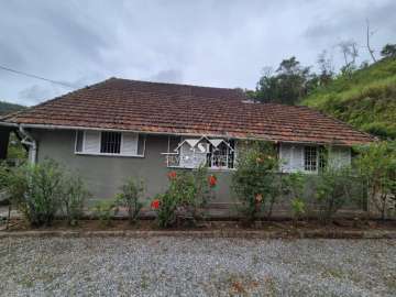 Casa para alugar em Valparaíso, Petrópolis - RJ