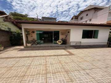 Casa à venda em Outros, Nova Friburgo - RJ