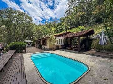 Casa à venda em Golfe, Teresópolis - RJ