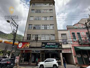 Apartamento à venda em Centro, Nova Friburgo - RJ