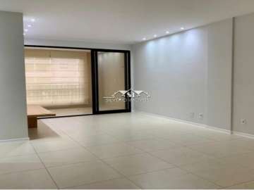 Apartamento à venda em Itaipava, Petrópolis - RJ