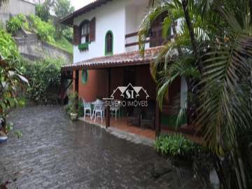 Casa à venda em Valparaíso, Petrópolis - RJ