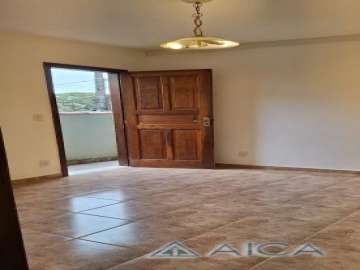 Casa para alugar em Bairro Castrioto, Petrópolis - RJ