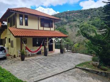 Casa à venda em Araras, Petrópolis - RJ