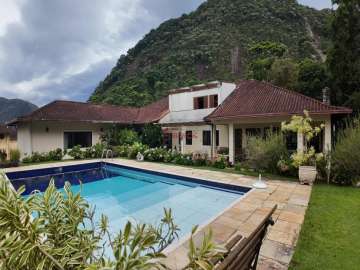 Casa à venda em Granja Guarani, Teresópolis - RJ