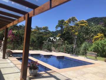 Casa à venda em Fazenda Inglesa, Petrópolis - RJ