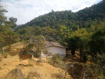 Fazenda / Sítio à venda em Lopes Trovão, Petrópolis - RJ