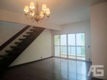 Cobertura à venda em Centro, Petrópolis - RJ