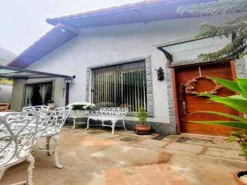 Casa à venda em Iucas, Teresópolis - RJ