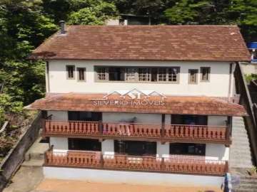 Casa à venda em Mosela, Petrópolis - RJ