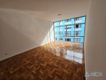 Apartamento à venda em Centro, Petrópolis - RJ