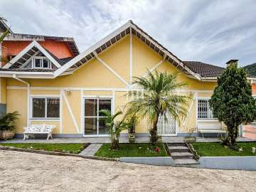 Casa à venda em Granja Guarani, Teresópolis - RJ