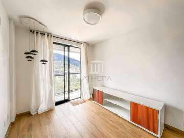 Apartamento à venda em Alto, Teresópolis - RJ