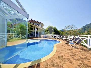 Casa à venda em Nogueira, Petrópolis - RJ