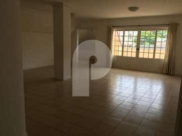 Cobertura para alugar em Itaipava, Petrópolis - RJ