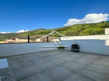 Cobertura à venda em CORREAS, Petrópolis - RJ